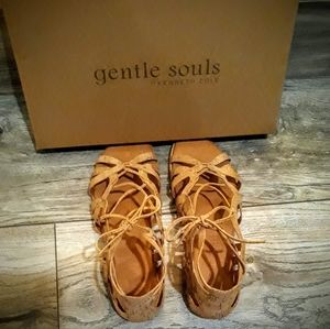 Gentle Souls:Kenneth Cole "Break my Heart" Sandals